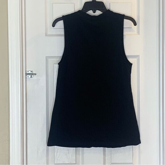 Torrid Black Sleeveless Top Keyhole Neck Opening Size 1X - Picture 9 of 10